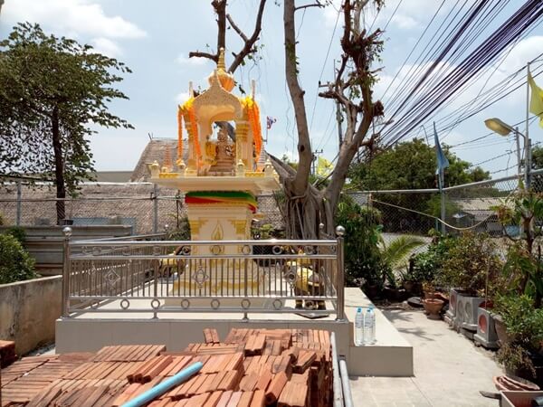 ศาลพระพรหม 14 นิ้ว